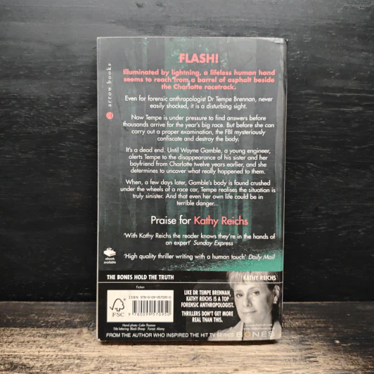 Flash and Bones - Kathy Reichs รูปที่ 2