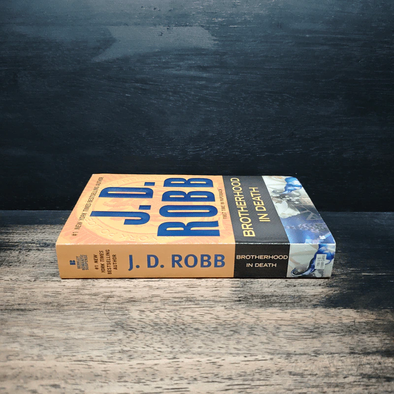 Brotherhood in Death - J. D. Robb รูปที่ 3