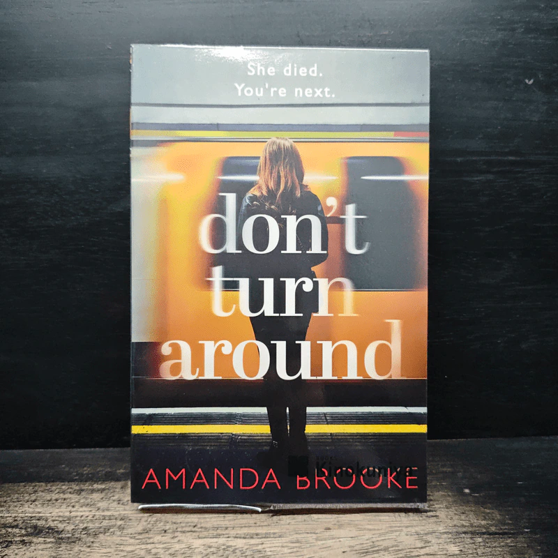 Don't Turn Around - Amanda Brooke รูปที่ 1