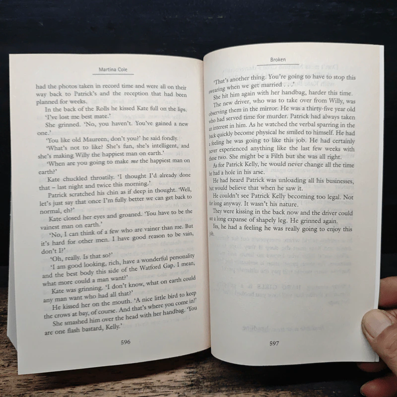Broken - Martina Cole รูปที่ 7