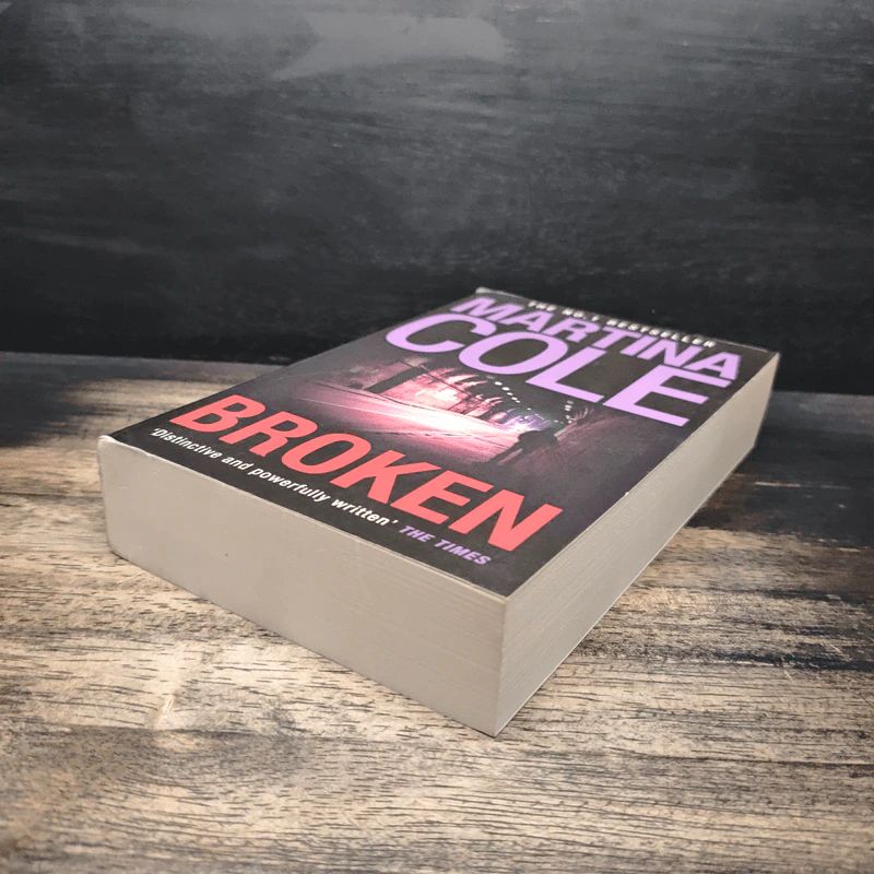 Broken - Martina Cole รูปที่ 4