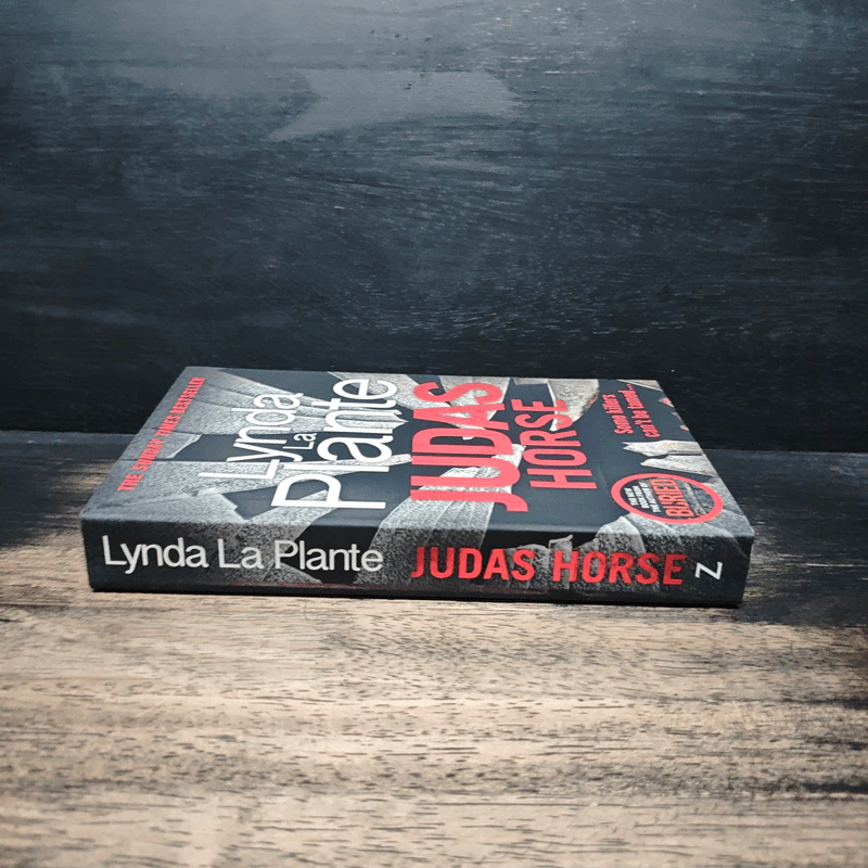 Judas Horse - Lynda La Plante รูปที่ 3