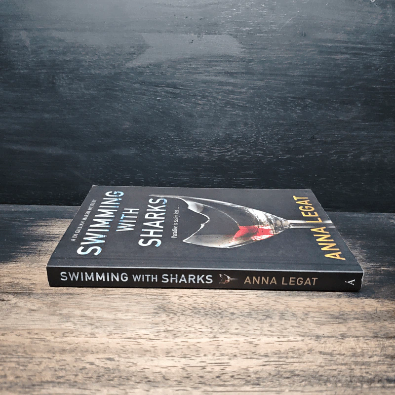 Swimming with Sharks - Anna Legat รูปที่ 3
