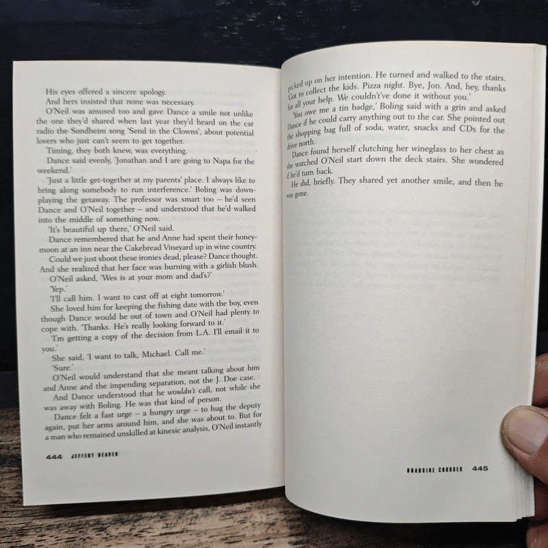 Roadside Crosses - Jeffery Deaver รูปที่ 8
