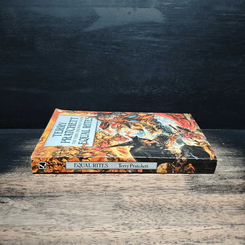 Equal Rites - Terry Pratchett รูปที่ 3