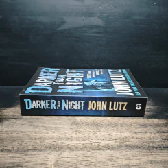 Darker Than Night - John Lutz รูปที่ 3