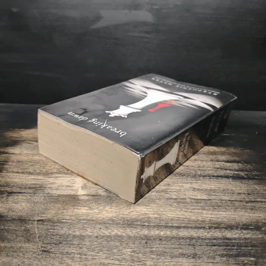 The Twilight Saga Breaking Dawn - Stephenie Meyer รูปที่ 5