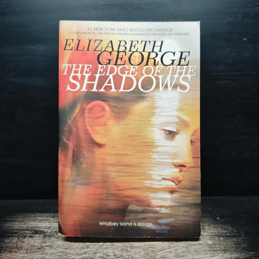 The Edge of the Shadows - Elizabeth George รูปที่ 1