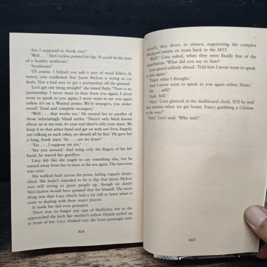 Strangers - Paul Finch รูปที่ 8