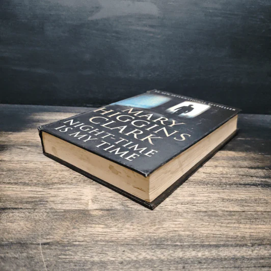 Nighttime Is My Time - Mary Higgins Clark รูปที่ 4