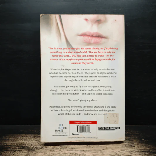 Trafficked - Sophie Hayes รูปที่ 2
