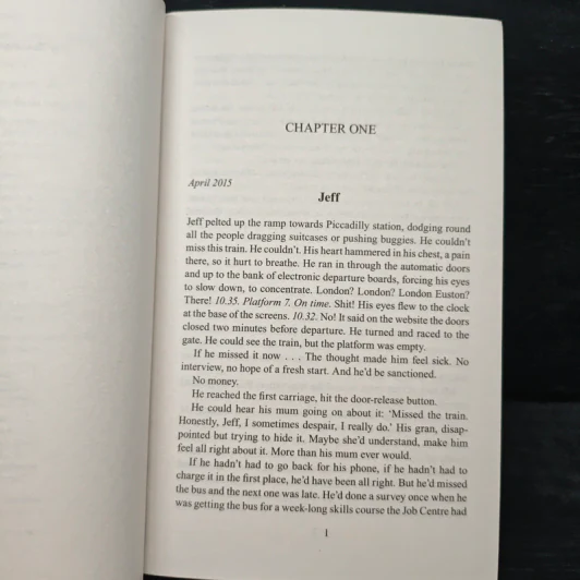 The Silence Between Breaths - Cath Staincliffe รูปที่ 7