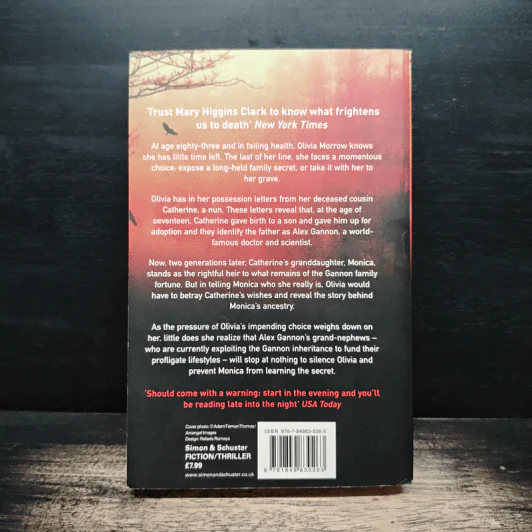 The Shadow of Your Smile - MARY HIGGINS CLARK รูปที่ 2