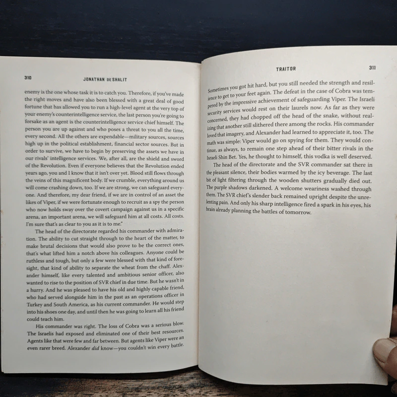 Traitor - Jonathan de Shalit รูปที่ 8