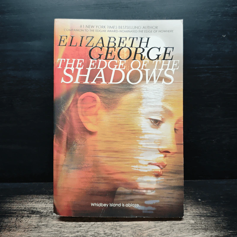 The Edge of the Shadows - Elizabeth George รูปที่ 1
