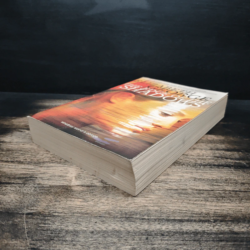 The Edge of the Shadows - Elizabeth George รูปที่ 4