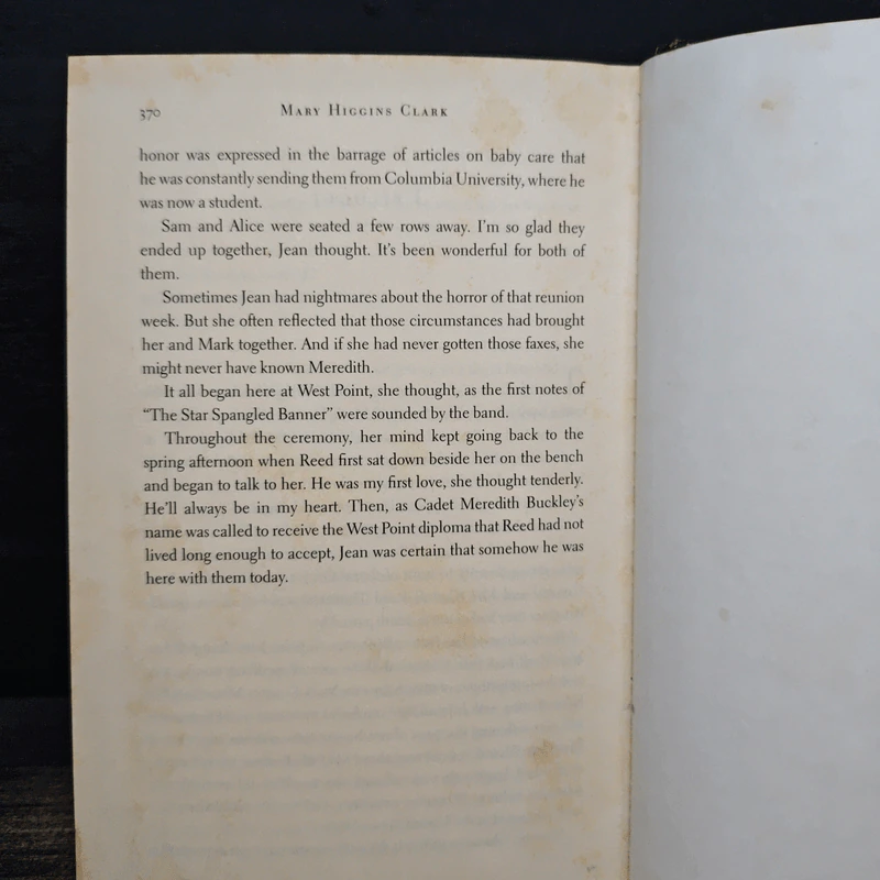 Nighttime Is My Time - Mary Higgins Clark รูปที่ 8