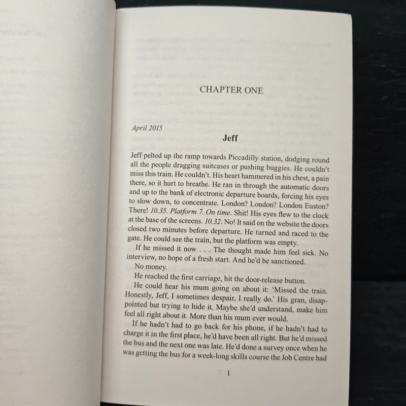 The Silence Between Breaths - Cath Staincliffe รูปที่ 7