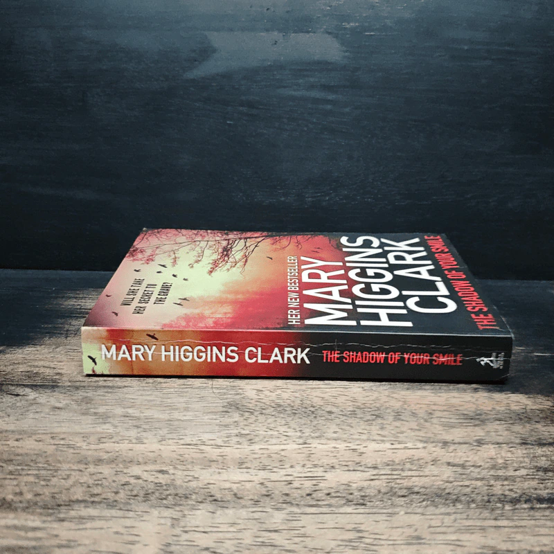 The Shadow of Your Smile - MARY HIGGINS CLARK รูปที่ 3