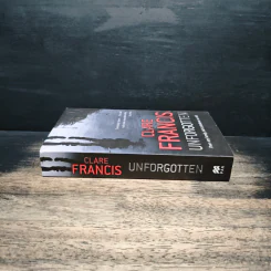 Unforgotten - Clare Francis รูปที่ 3