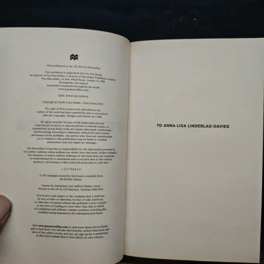 Dead Like You - Peter James รูปที่ 6