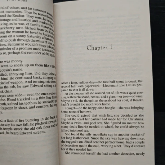 Brotherhood in Death - J. D. Robb รูปที่ 7