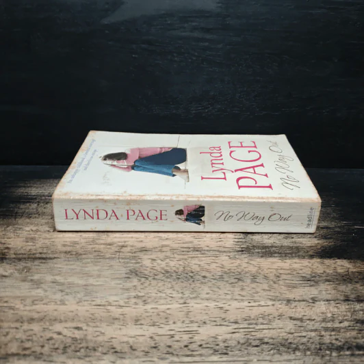 No Way Out - Lynda Page รูปที่ 3