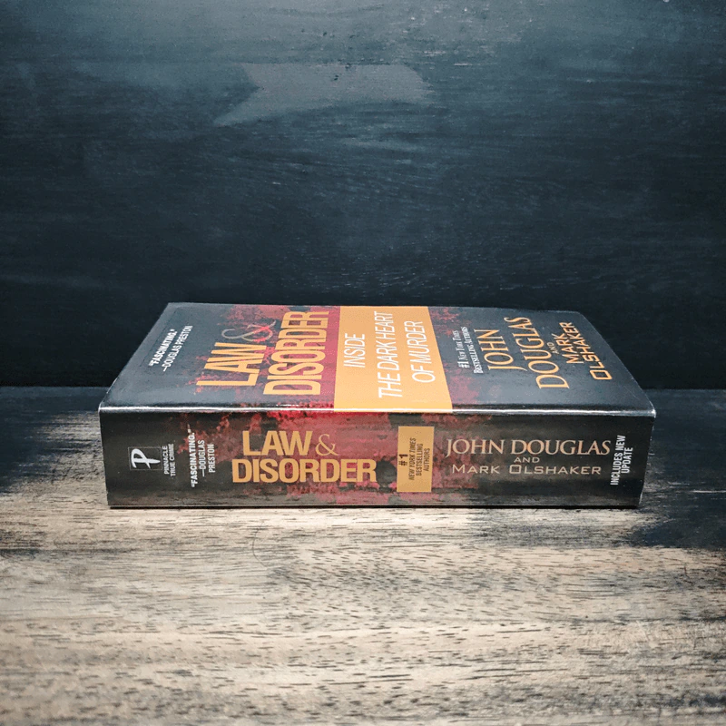 Law & Disorder - John Douglas รูปที่ 3