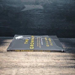The Grownup - Gillian Flynn รูปที่ 3