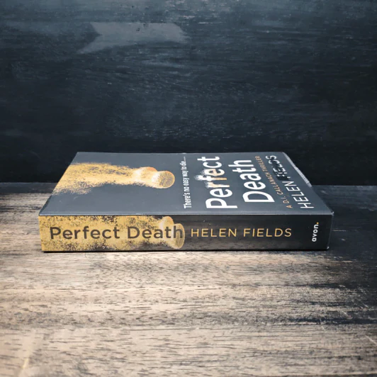 Perfect Death - Helen Fields รูปที่ 3