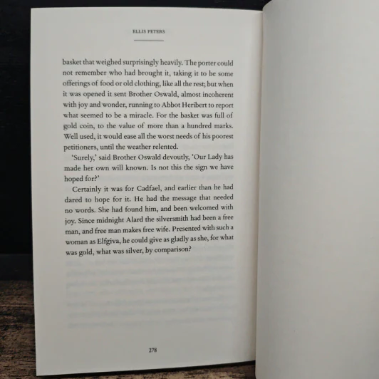 Murder Under the Christmas Tree - Ian Rankin, Dorothy L. Sayers รูปที่ 8