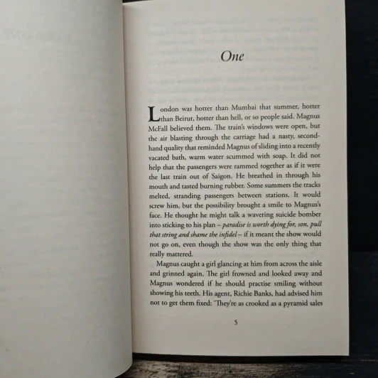 Death is a Welcome Guest - Louise Welsh รูปที่ 7