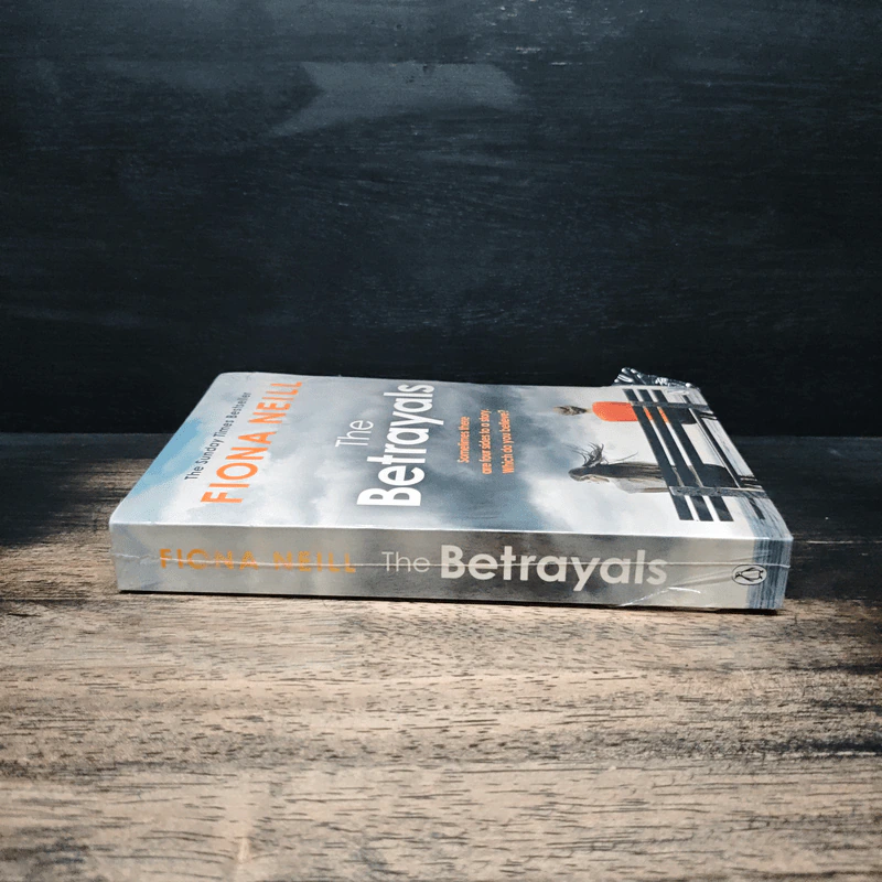 The Betrayals - Fiona Neill รูปที่ 3