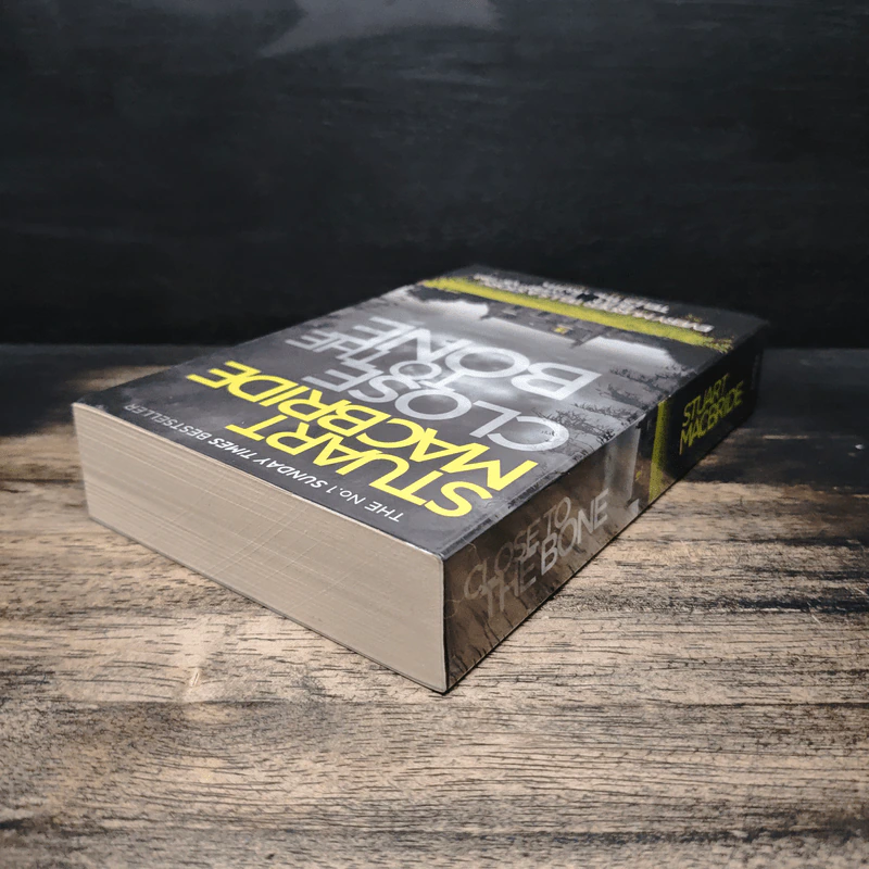 Close to the Bone - Stuart MacBride รูปที่ 5
