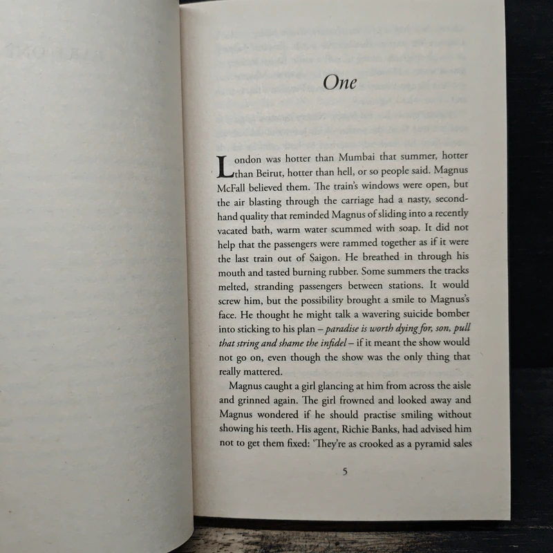 Death is a Welcome Guest - Louise Welsh รูปที่ 7
