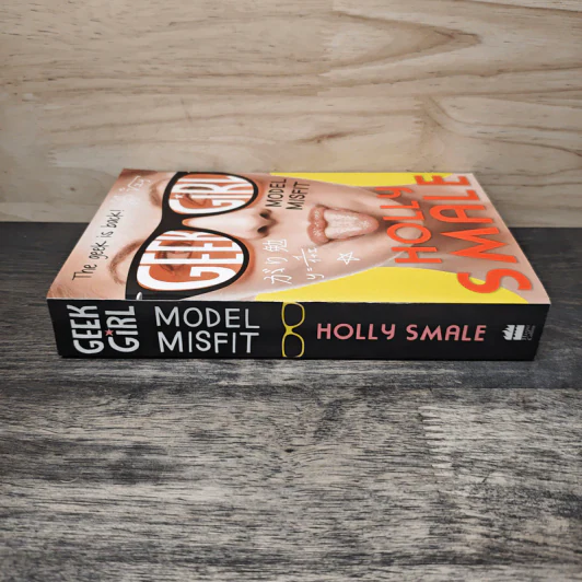 Geek Girl - Holly Smale รูปที่ 2