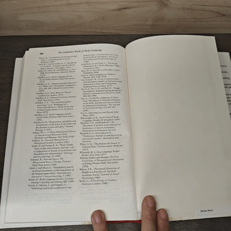 The Definitive Book of Body Language - Allan, Barbara Pease รูปที่ 9