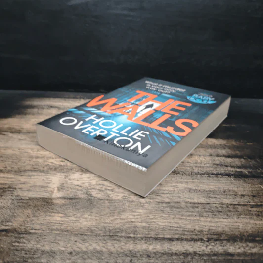 The Walls - Hollie Overton รูปที่ 4