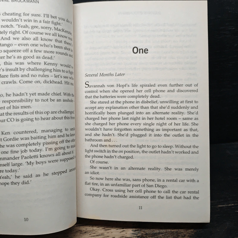 Out of Control - Suzanne Brockmann รูปที่ 7