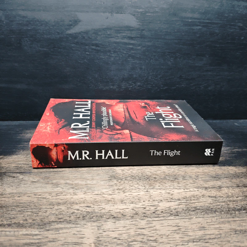 The Flight - M.R. Hall รูปที่ 3