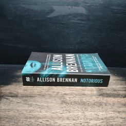 Notorious - Allison Brennan รูปที่ 3