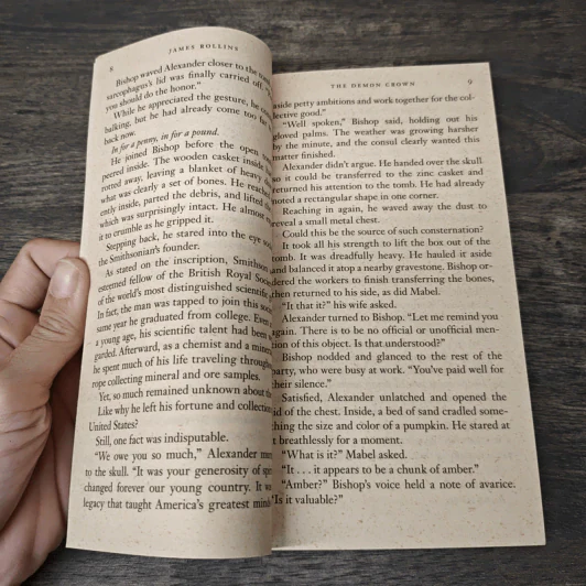 The Demon Crown - James Rollins รูปที่ 7