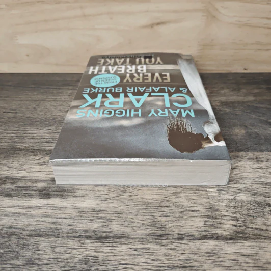 Every Breath You Take - Mary Higgins Clark, Alafair Burke รูปที่ 4