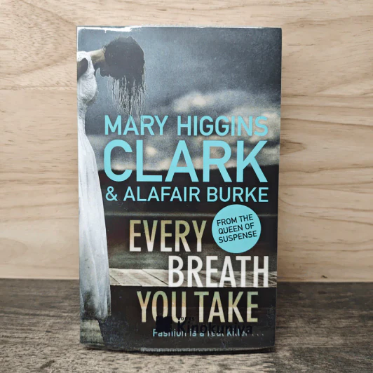 Every Breath You Take - Mary Higgins Clark, Alafair Burke รูปที่ 1
