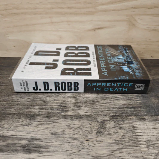Apprentice in Death - J.D. Robb รูปที่ 2