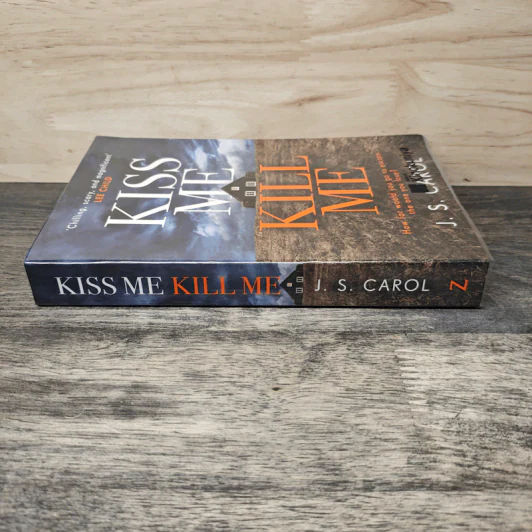 Kiss Me, Kill Me - J. S. Carol รูปที่ 2