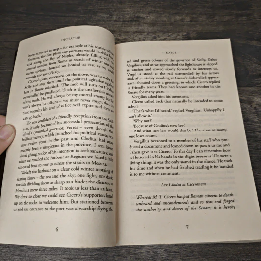 Dictator - Robert Harris รูปที่ 7