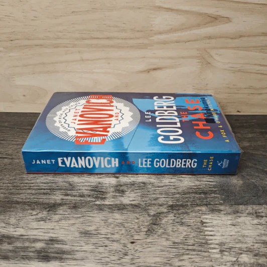 The Chase - Janet Evanovich, Lee Goldberg รูปที่ 2