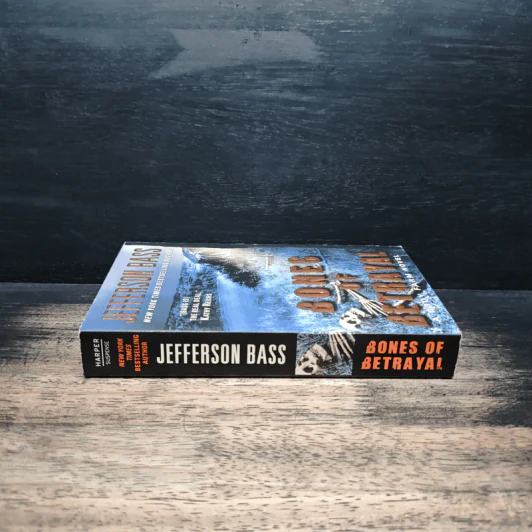 Bones of Betrayal - Jefferson Bass รูปที่ 3