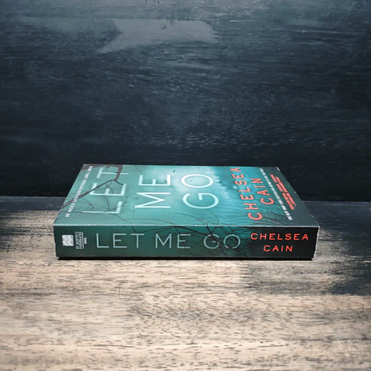 Let Me Go - Chelsea Cain รูปที่ 3